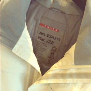 Prada Men’s Jacket 🤩over 90% off!!!!🤙